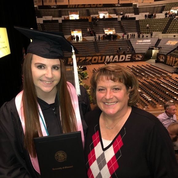 Meet your Posher, Julie - Picture 6 of 6